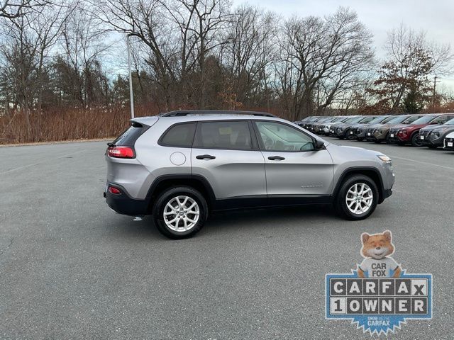 2016 Jeep Cherokee Sport