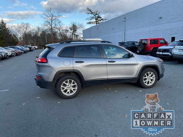 2016 Jeep Cherokee Sport