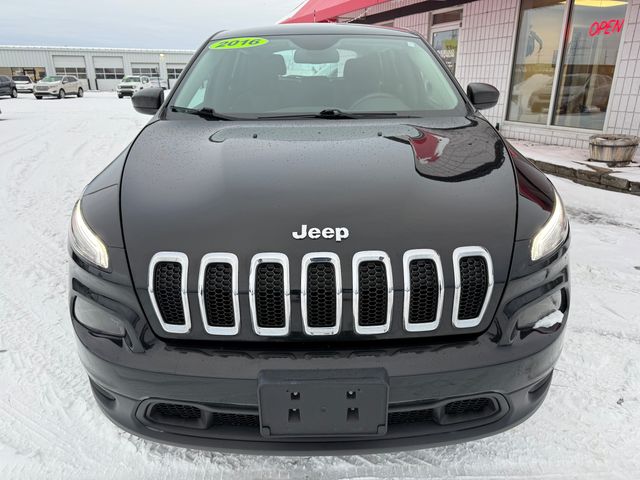 2016 Jeep Cherokee Sport