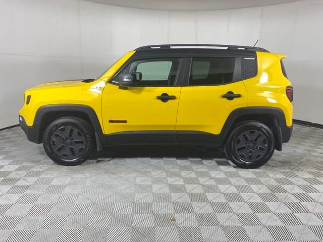 2016 Jeep Renegade Trailhawk