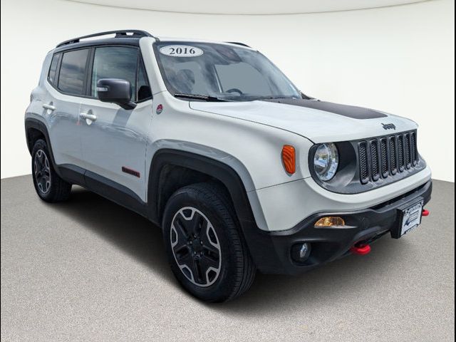 2016 Jeep Renegade Trailhawk