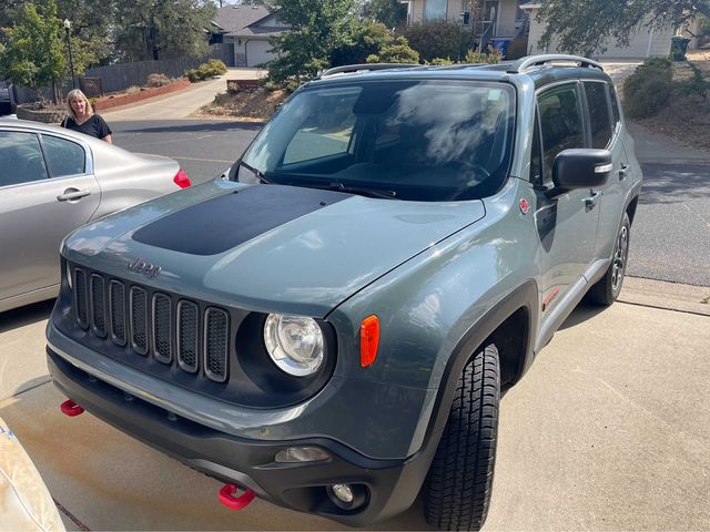 2016 Jeep Renegade Trailhawk