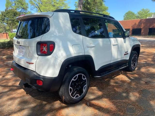 2016 Jeep Renegade Trailhawk