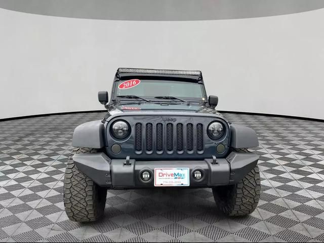 2016 Jeep Wrangler Sport