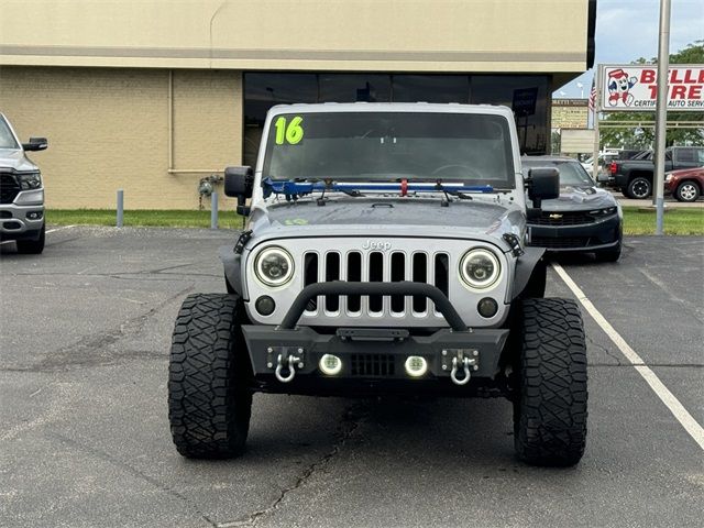 2016 Jeep Wrangler Unlimited Sahara