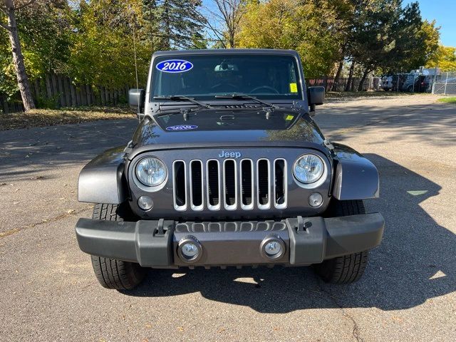 2016 Jeep Wrangler Unlimited Sahara