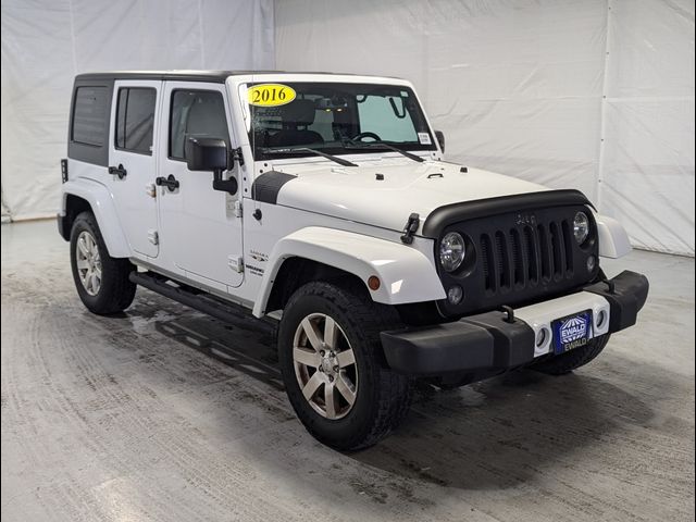 2016 Jeep Wrangler Unlimited Sahara