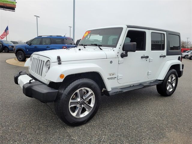 2016 Jeep Wrangler Unlimited Sahara