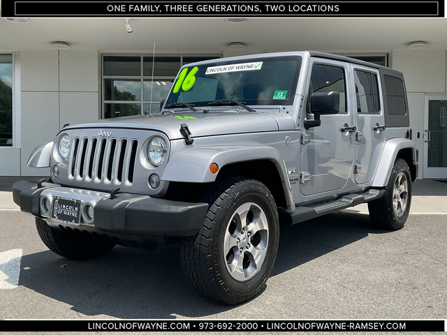 2016 Jeep Wrangler Unlimited Sahara