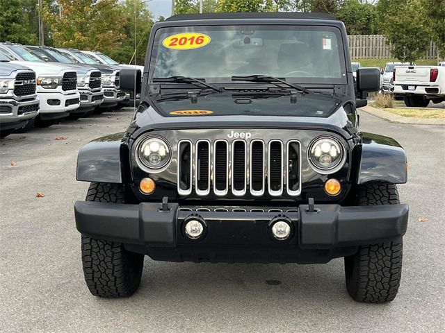 2016 Jeep Wrangler Unlimited Sahara