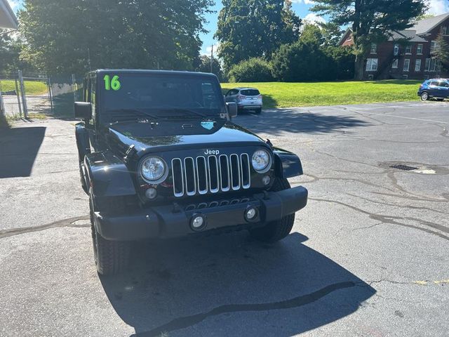 2016 Jeep Wrangler Unlimited Sahara