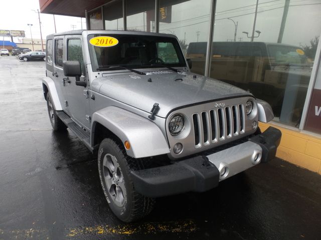 2016 Jeep Wrangler Unlimited Sahara