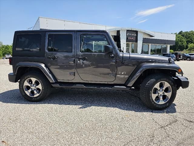 2016 Jeep Wrangler Unlimited Sahara