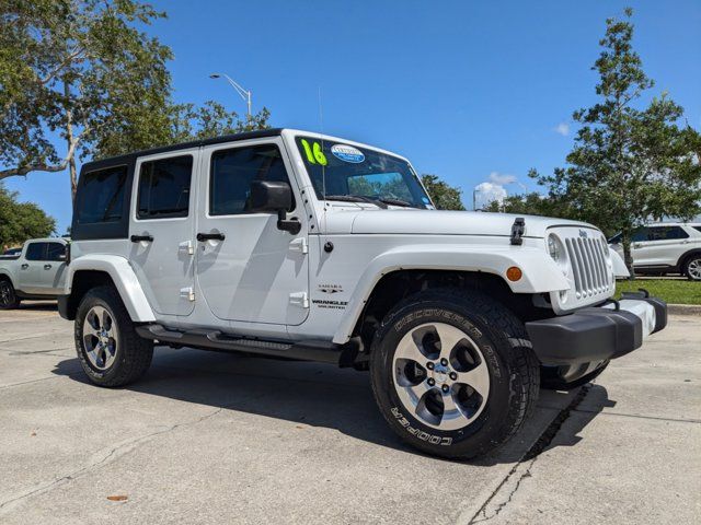 2016 Jeep Wrangler Unlimited Sahara