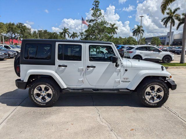 2016 Jeep Wrangler Unlimited Sahara