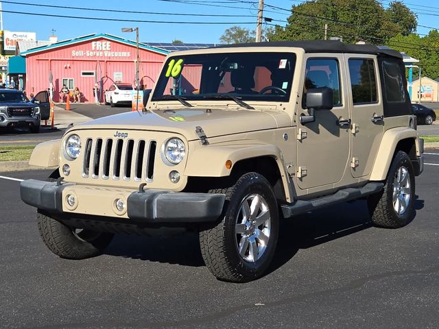 2016 Jeep Wrangler Unlimited Sahara