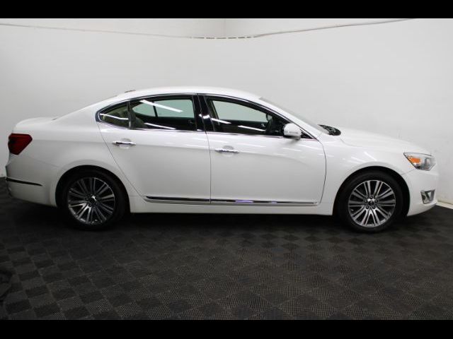 2016 Kia Cadenza Base