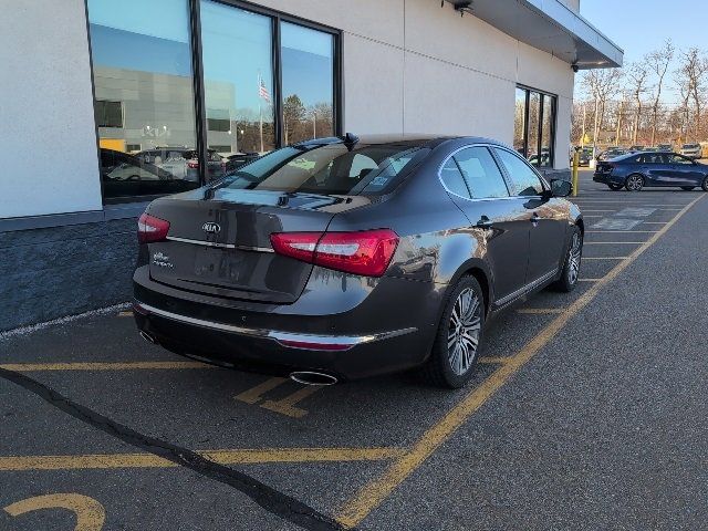 2016 Kia Cadenza Premium