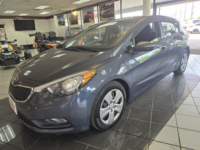 2016 Kia Forte5 LX