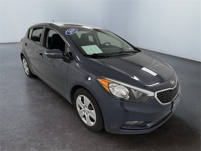 2016 Kia Forte5 LX