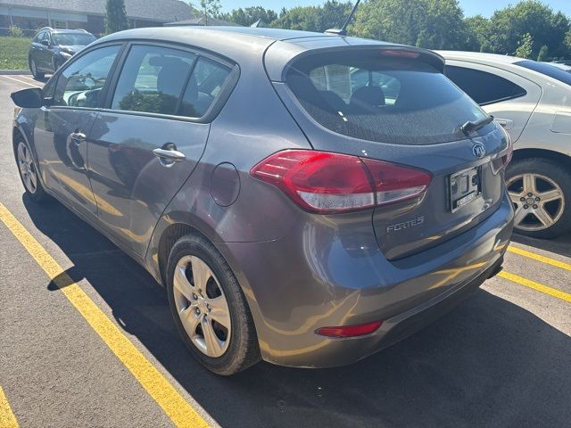 2016 Kia Forte5 LX