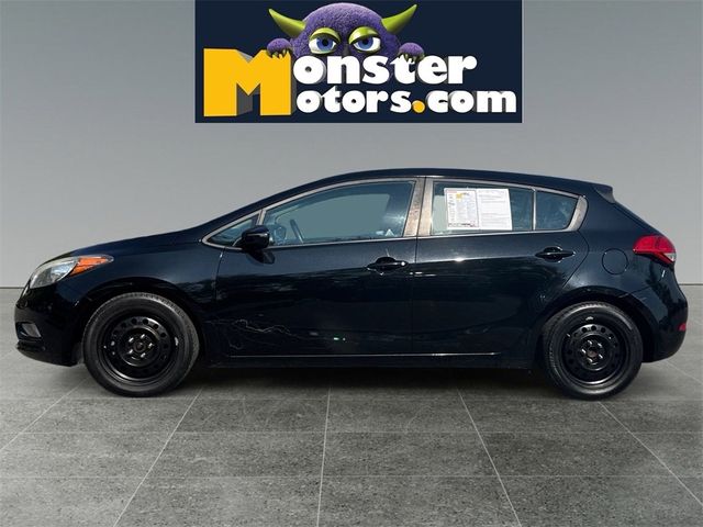 2016 Kia Forte5 LX