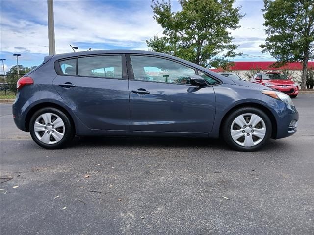 2016 Kia Forte5 LX