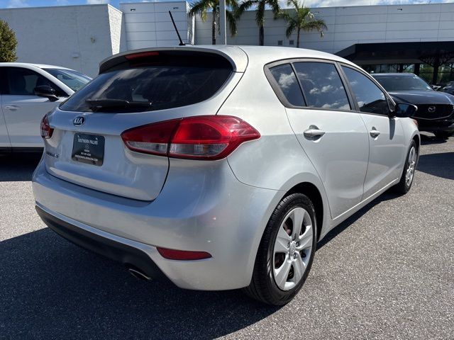 2016 Kia Forte5 LX