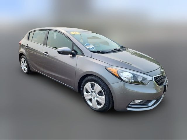2016 Kia Forte5 LX