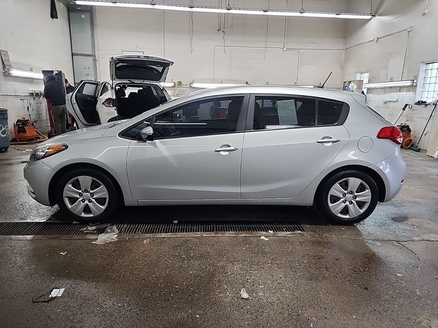 2016 Kia Forte5 LX