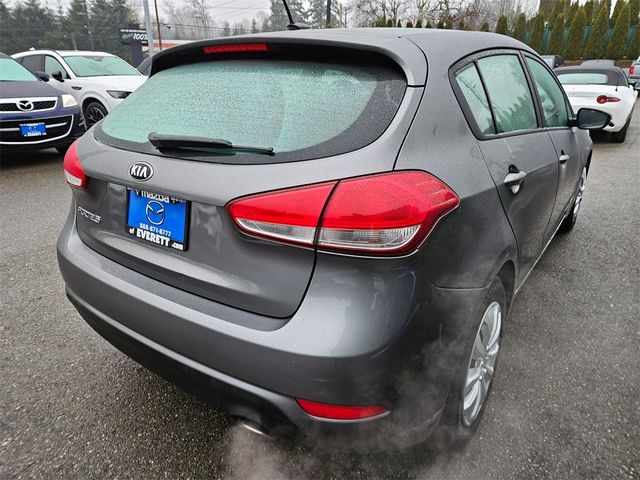 2016 Kia Forte5 LX