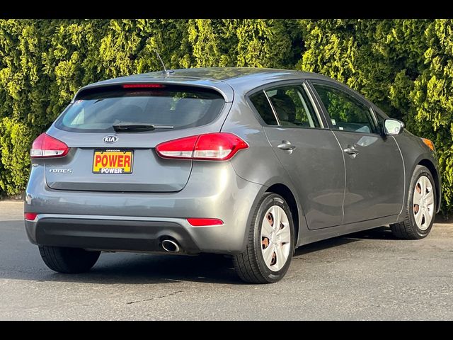 2016 Kia Forte5 LX