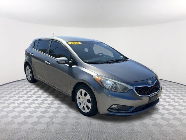 2016 Kia Forte5 LX