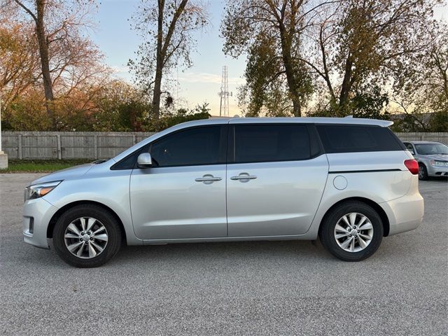 2016 Kia Sedona L