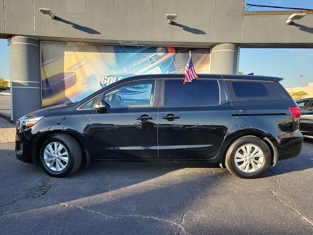 2016 Kia Sedona L