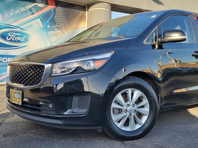 2016 Kia Sedona L