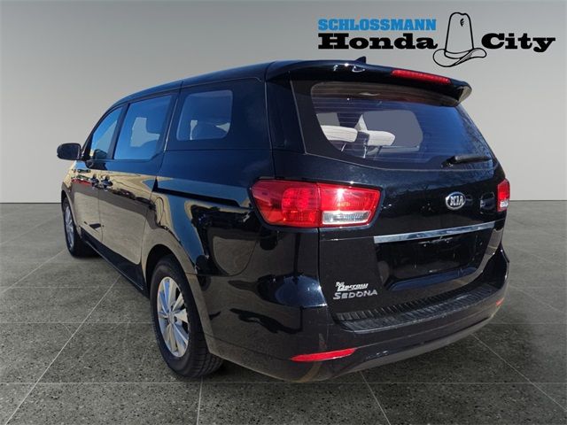 2016 Kia Sedona L