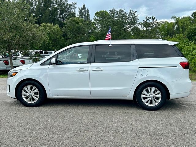 2016 Kia Sedona LX