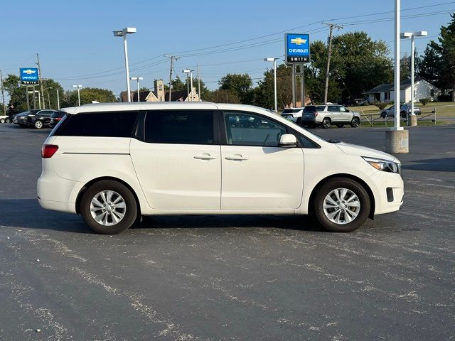 2016 Kia Sedona LX