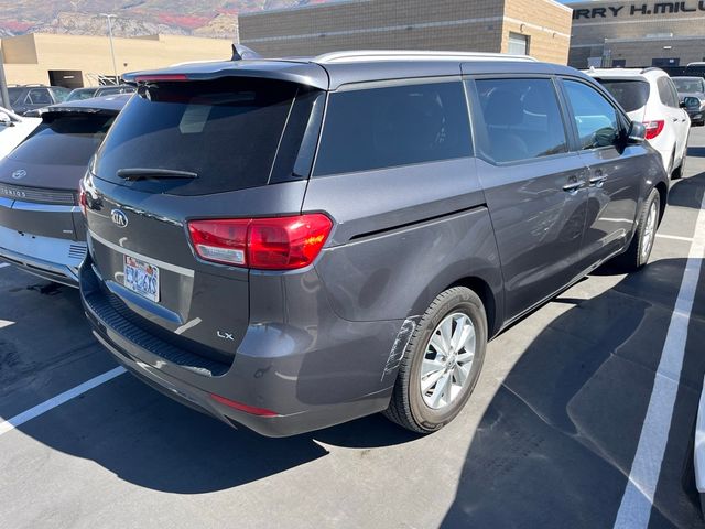 2016 Kia Sedona LX