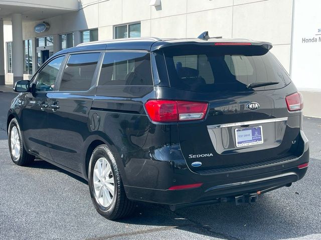 2016 Kia Sedona LX