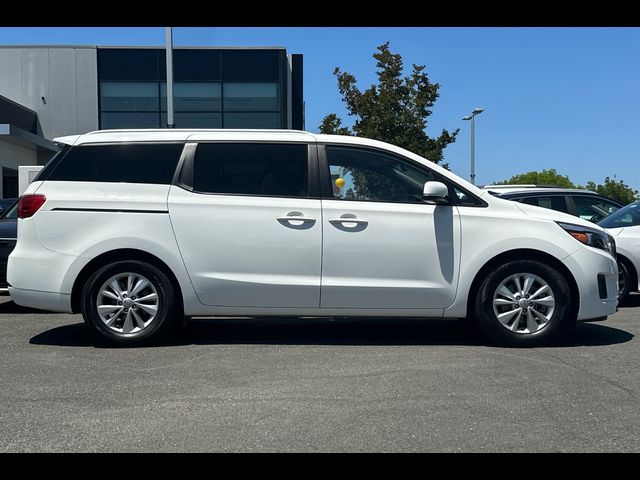 2016 Kia Sedona LX