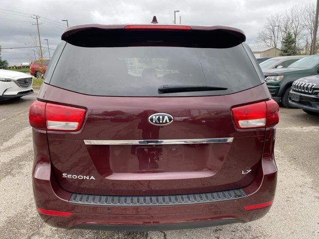 2016 Kia Sedona LX