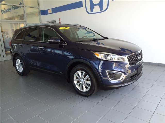 2016 Kia Sorento LX