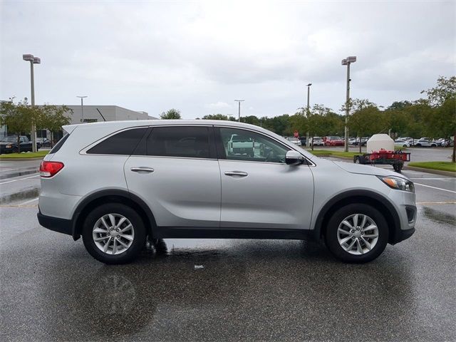 2016 Kia Sorento L