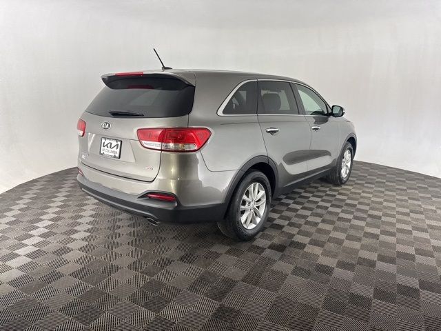 2016 Kia Sorento L