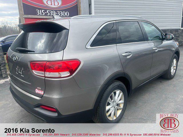 2016 Kia Sorento LX