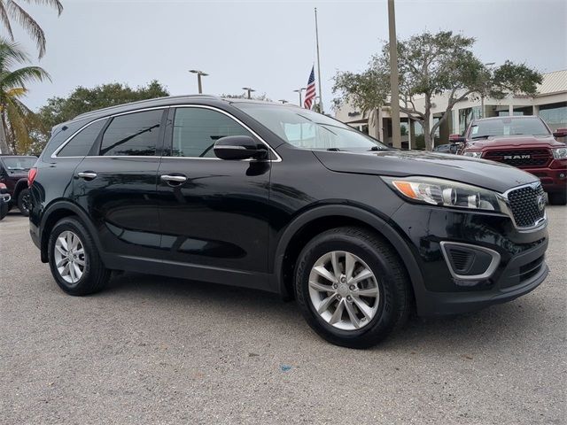 2016 Kia Sorento LX