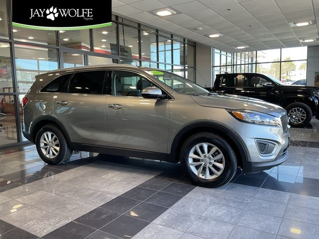 2016 Kia Sorento LX