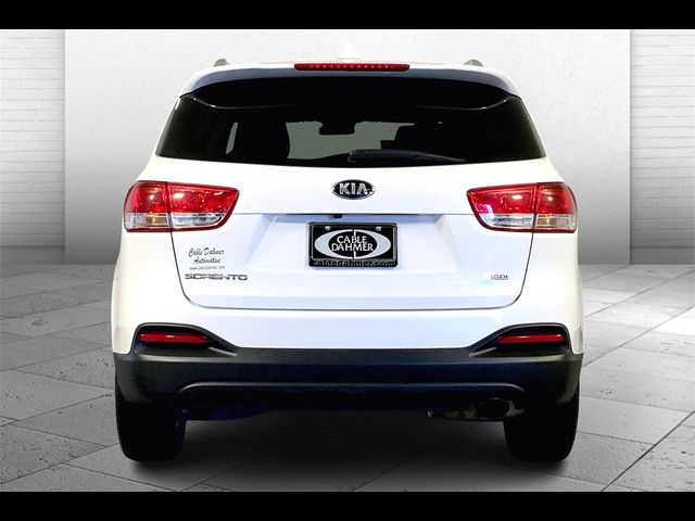 2016 Kia Sorento LX